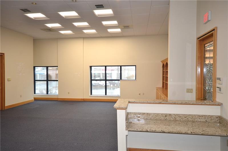 10431 Perry Highway Photo 49