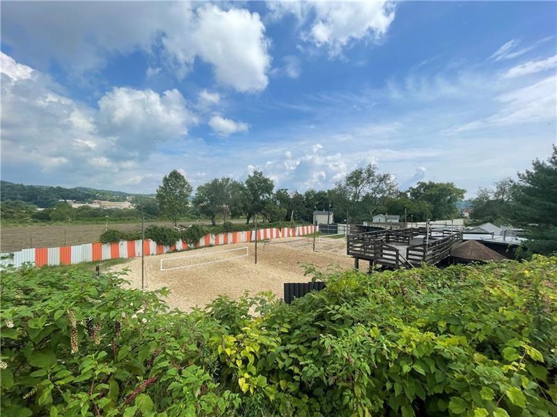 1020 Sharon Road Photo 9