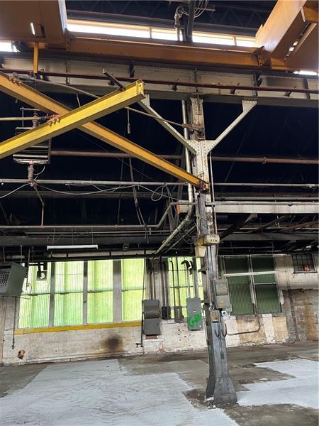 800 N Water Ave Photo 36