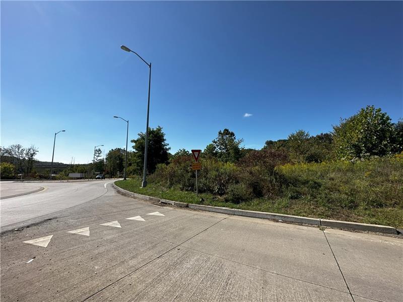 112 Bair Blvd. Photo 3