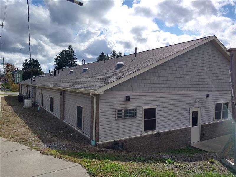98 Foundry St Photo 9