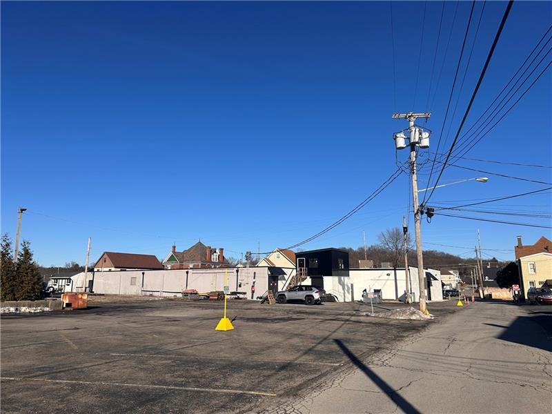 201 Grand Avenue Photo 12