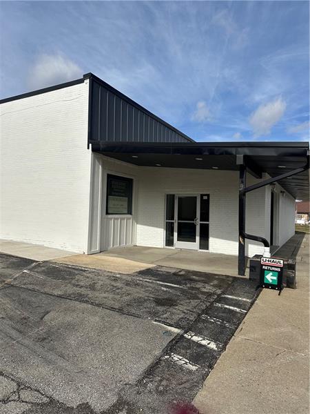 201 Grand Avenue Photo 18