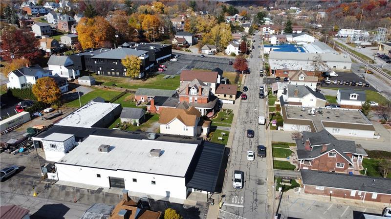 201 Grand Avenue Photo 9