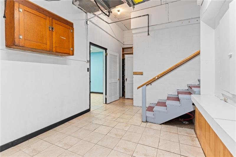117 N Main St Photo 19