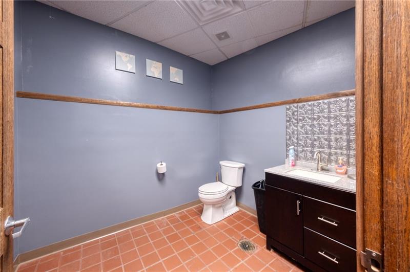 1301 Grandview Ave Photo 8