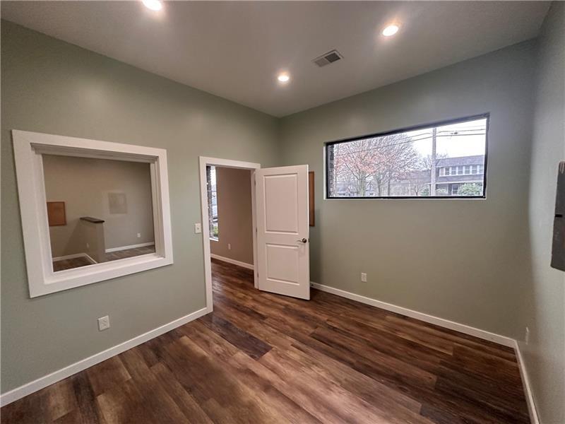207 2nd Street Photo 13