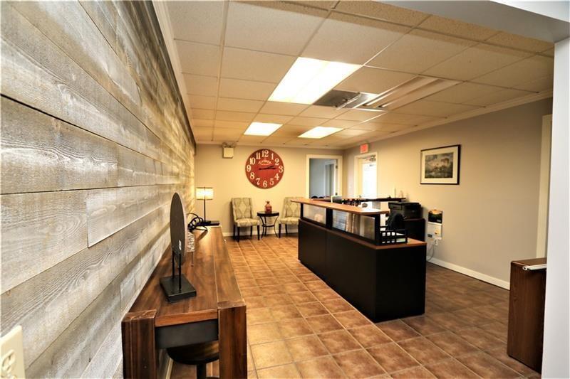 22420 Perry Hwy Photo 2