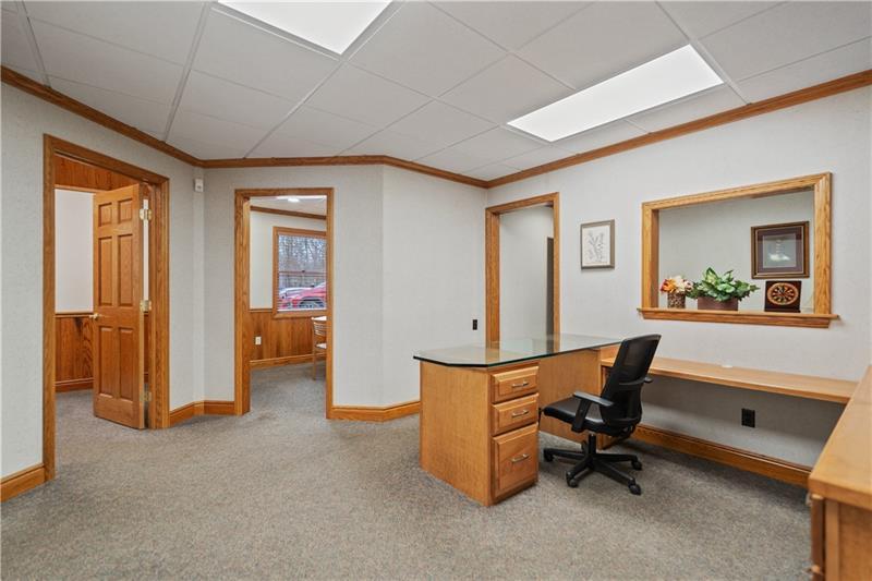114 Oil Lane Photo 5