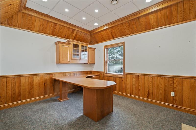 114 Oil Lane Photo 9