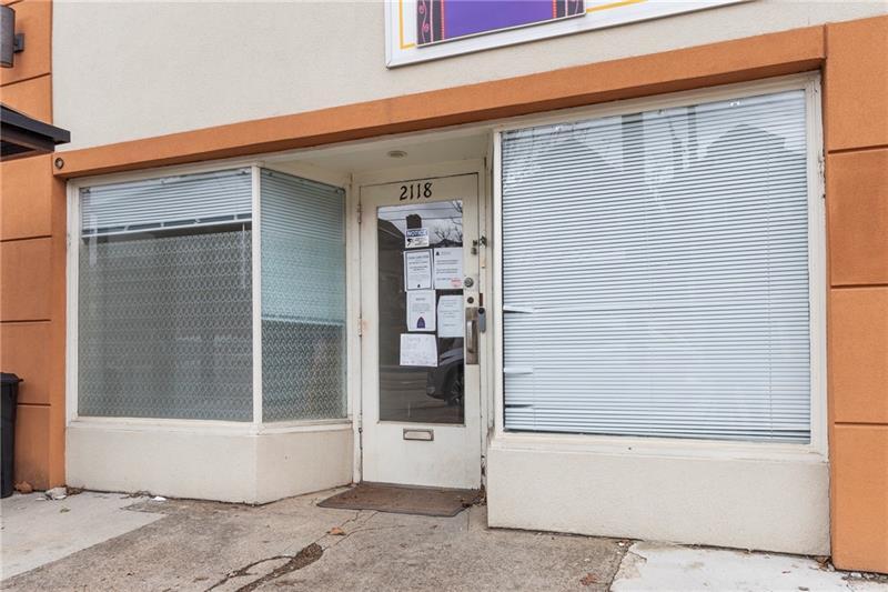 2114-2118 Broadway Ave Photo 22