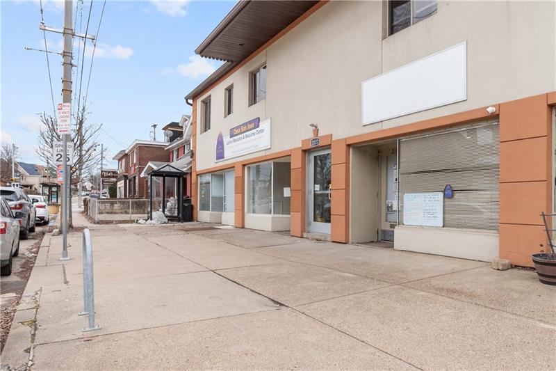 2114-2118 Broadway Ave Photo 34