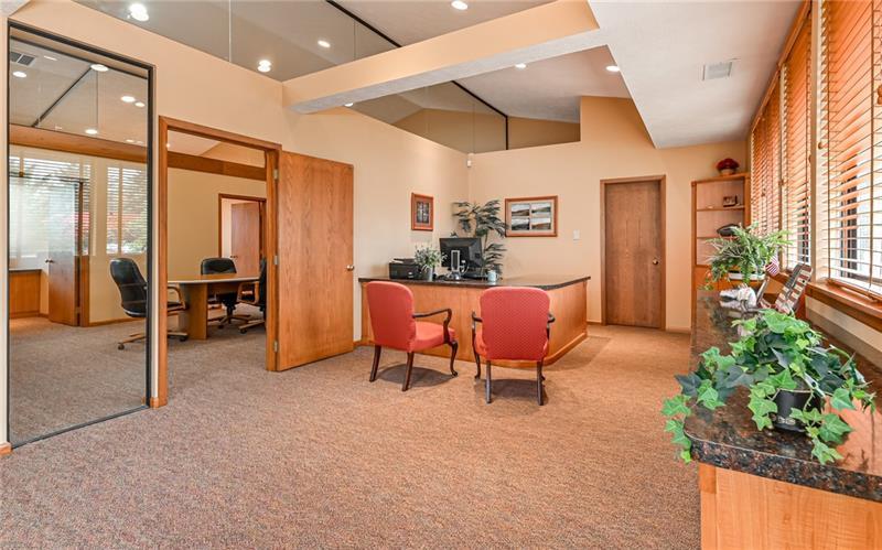 2857 Oxford Boulevard Photo 2