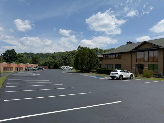 2857 Oxford Boulevard Photo 38