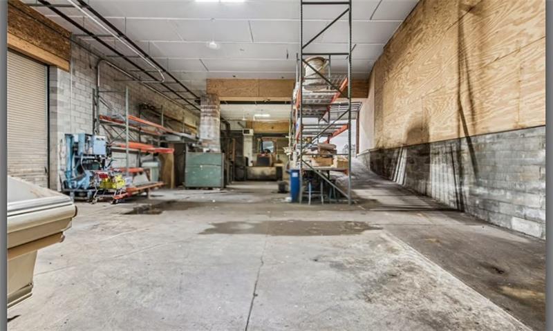 479 Ferguson Road Photo 11