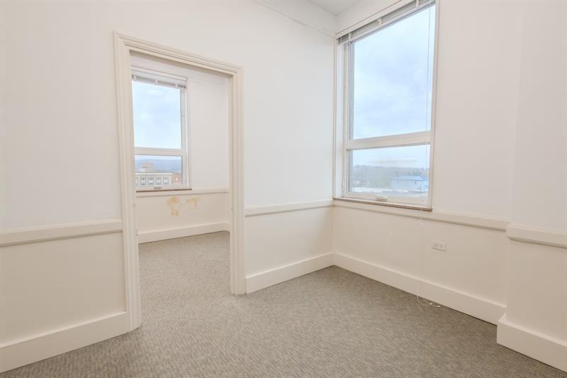 816 Ligonier Street, Suite 402 Photo 19