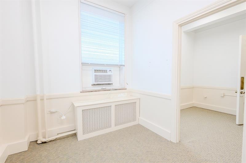 816 Ligonier Street, Suite 402 Photo 24