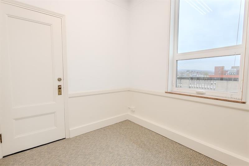 816 Ligonier Street, Suite 402 Photo 26