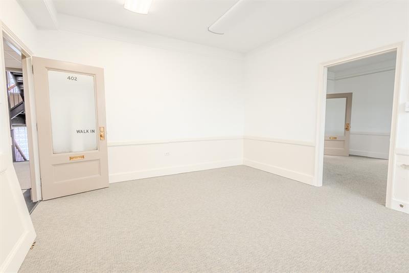 816 Ligonier Street, Suite 402 Photo 9
