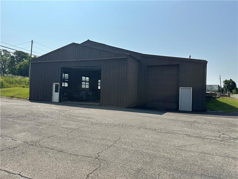 1511-15 Perry Highway Photo 2