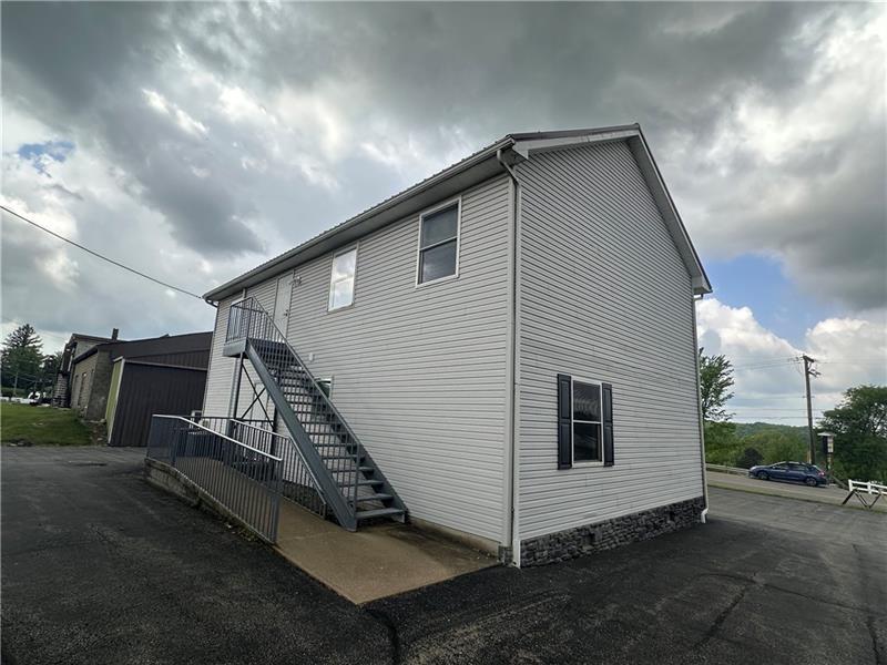 1511-15 Perry Highway Photo 7
