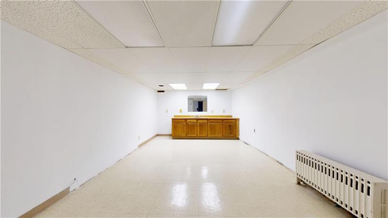 152 Grant Avenue Photo 33