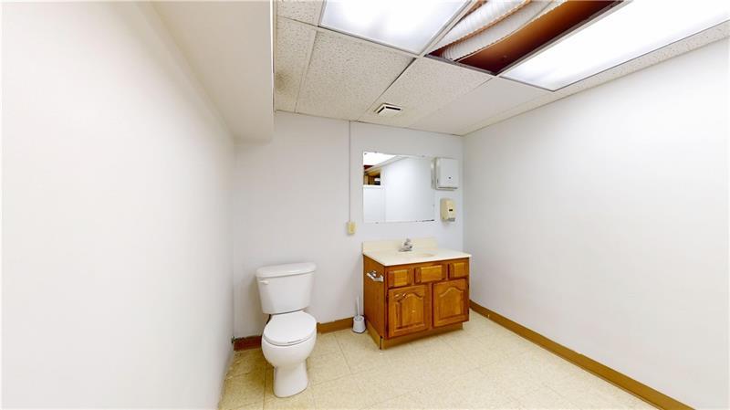 152 Grant Avenue Photo 35