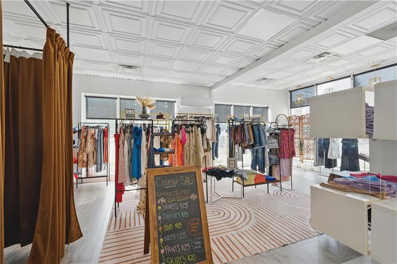 609 Washington Ave Photo 16