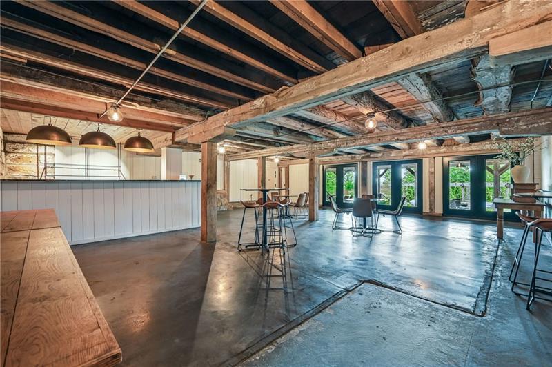 141 Black Rd Photo 12