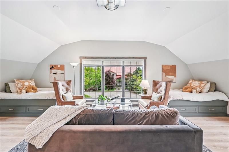 141 Black Rd Photo 26