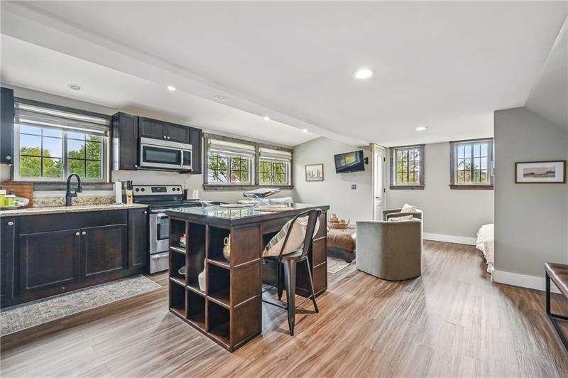 141 Black Rd Photo 45