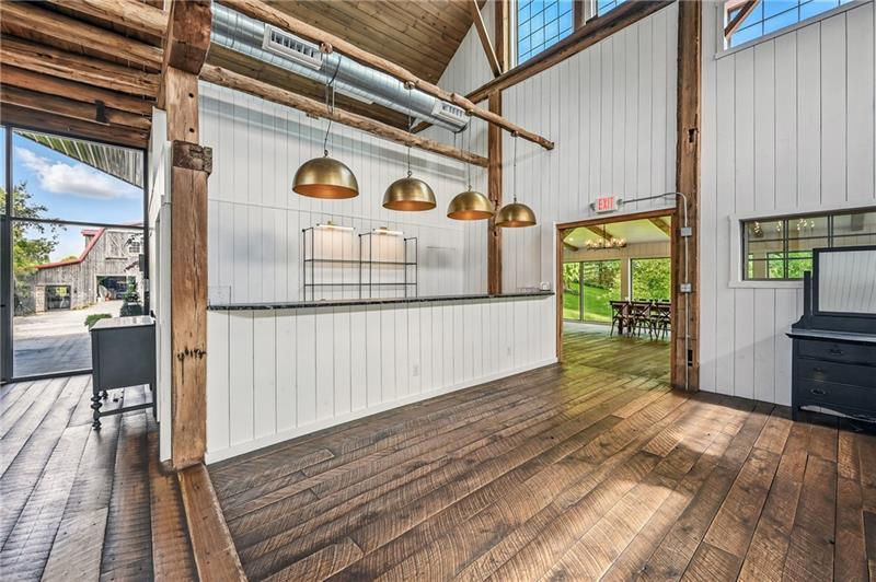 141 Black Rd Photo 8