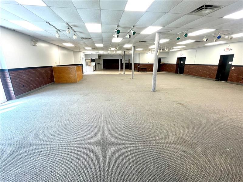 1139 N Main Street Ext Photo 12