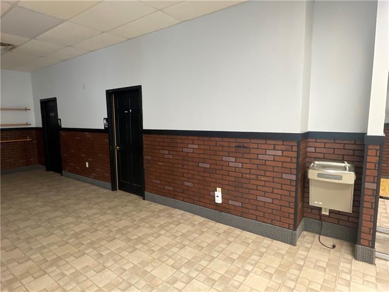 1139 N Main Street Ext Photo 16