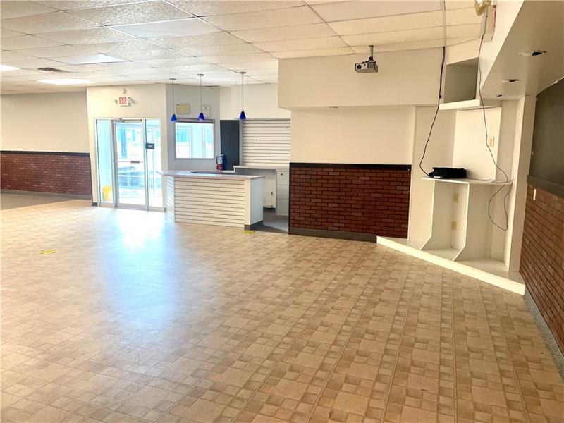 1139 N Main Street Ext Photo 8