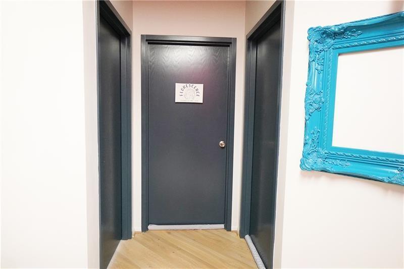 10431 Perry Highway Photo 23