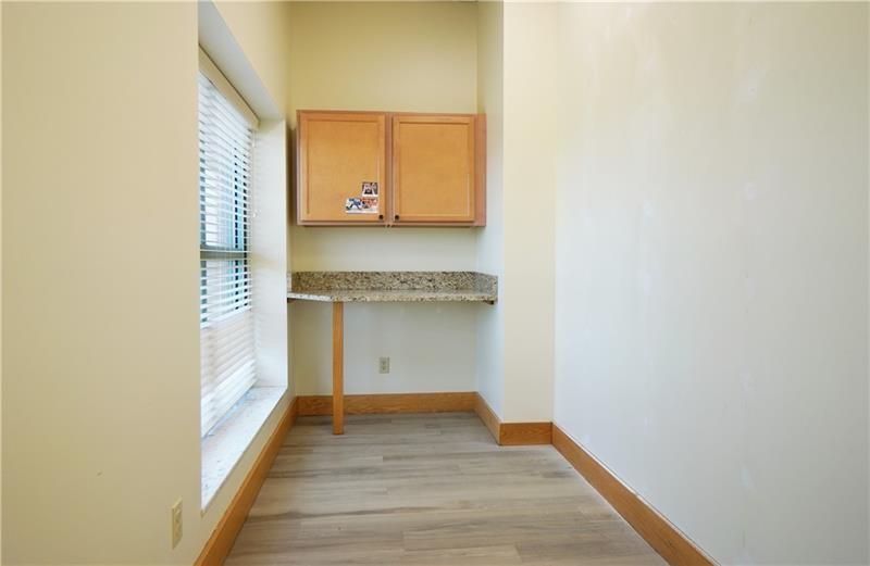 10431 Perry Highway Photo 39