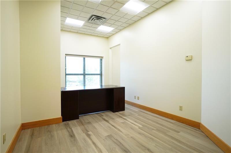 10431 Perry Highway Photo 40