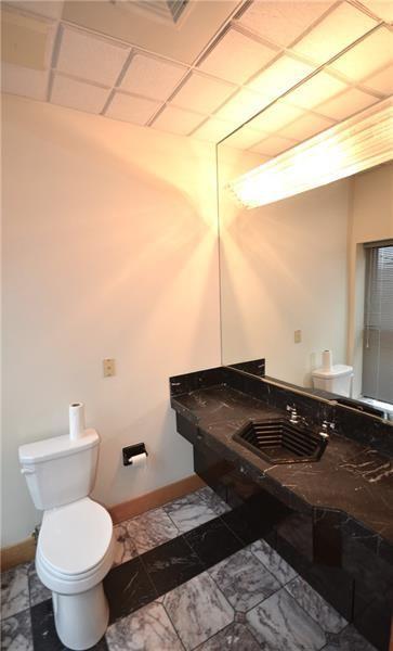 10431 Perry Highway Photo 45