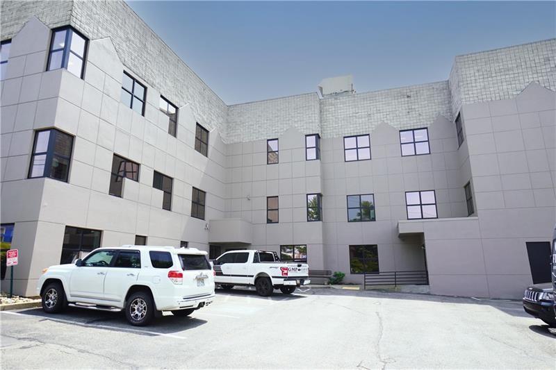 10431 Perry Highway Photo 7