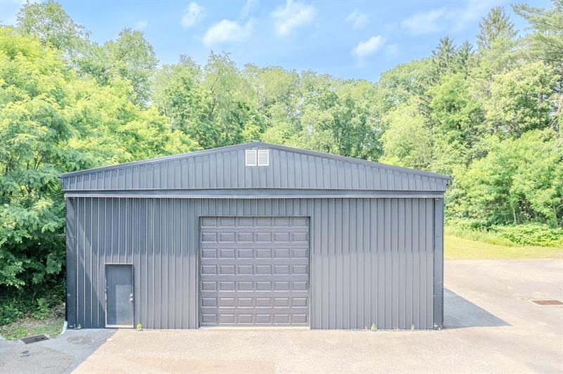 2555 Leechburg Road (rear) Photo 1