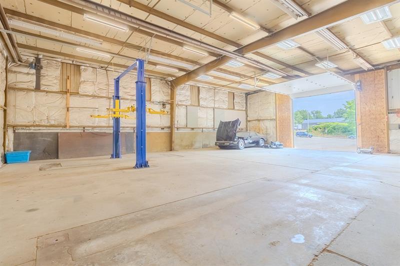 2555 Leechburg Road (rear) Photo 11