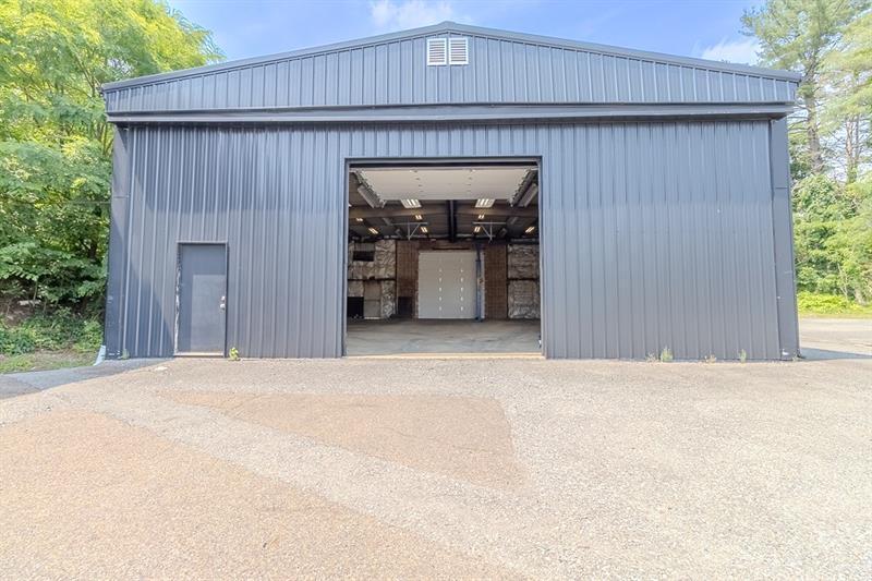 2555 Leechburg Road (rear) Photo 17