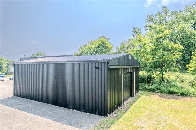 2555 Leechburg Road (rear) Photo 3