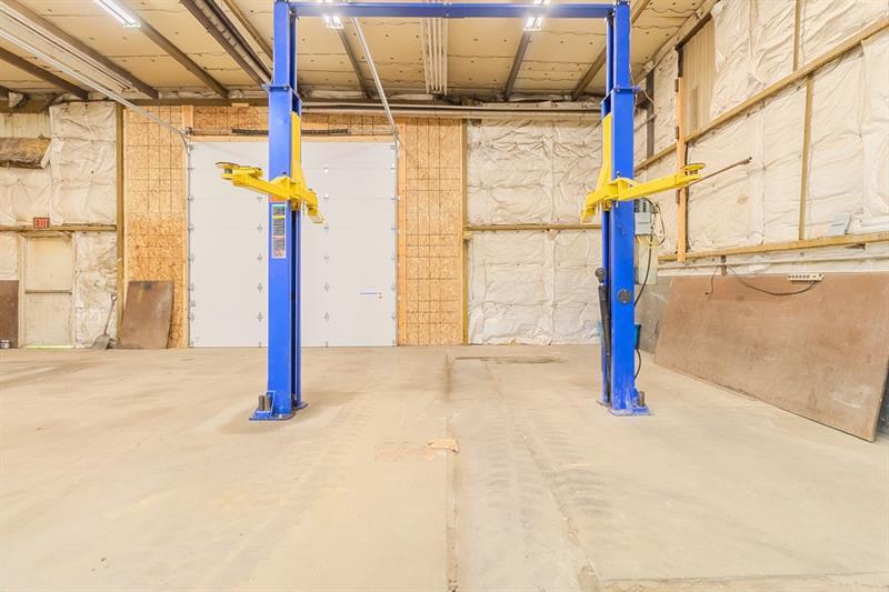 2555 Leechburg Road (rear) Photo 8