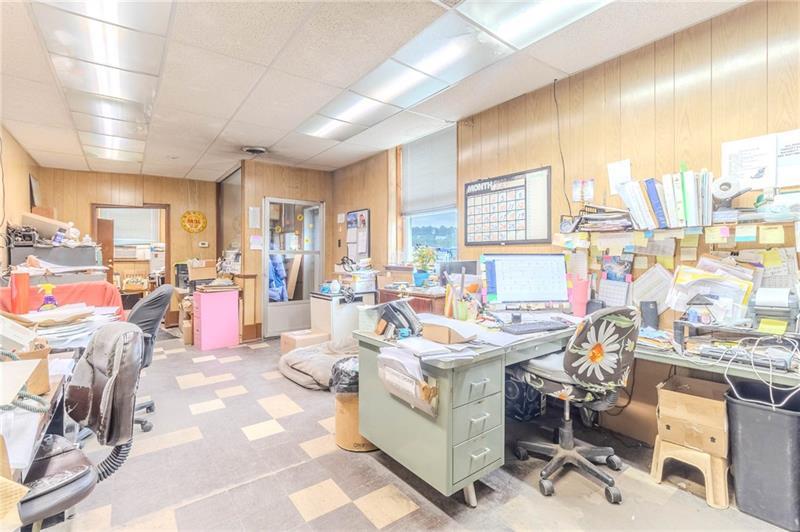 55-57 Mark Drive Photo 10