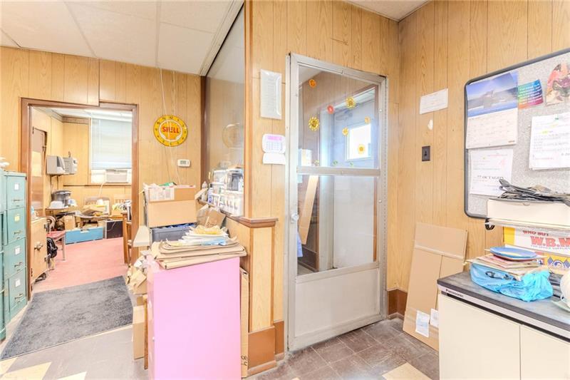 55-57 Mark Drive Photo 11