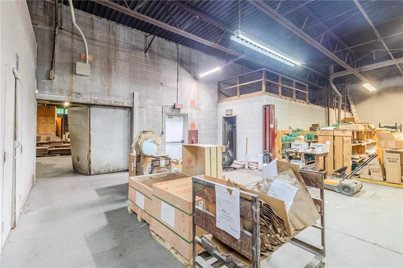 55-57 Mark Drive Photo 27