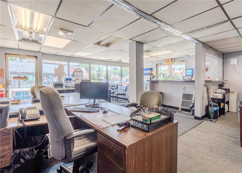 1154 5th Ave Photo 11