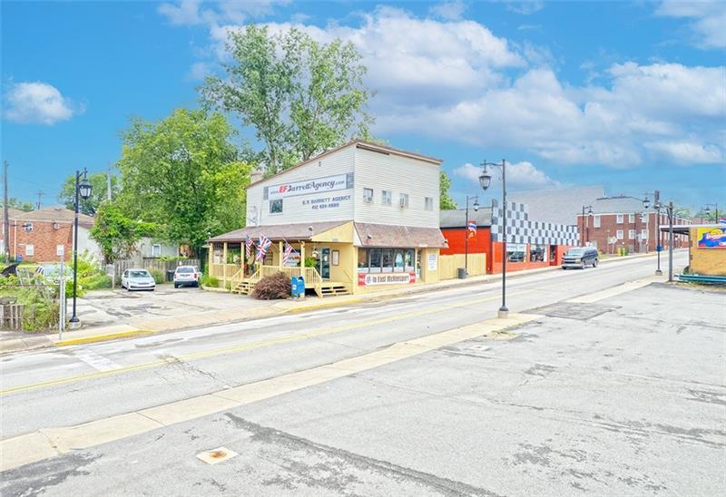 1154 5th Ave Photo 3